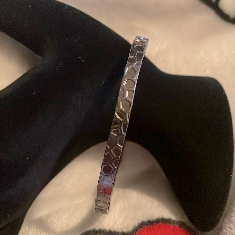 Gun metal bangle honeycomb design vintage